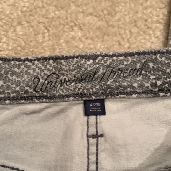 Universal Thread snake print skinny jeans - Picture 7 of 8